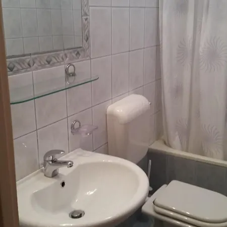 Apartment Apartman Lavanda